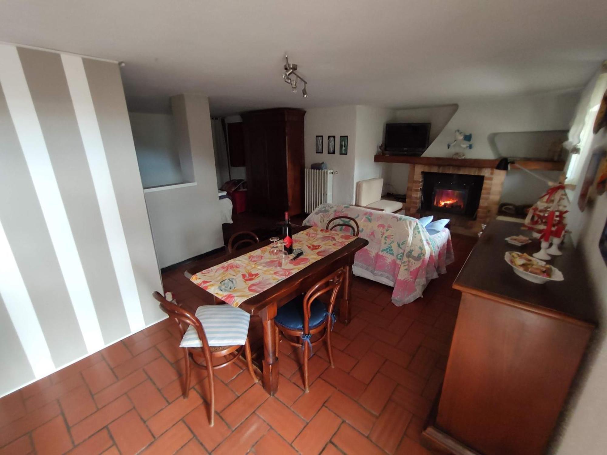 Independent Apartment With A Fabulous Patio - Casa Penny Cisano sul Neva Ngoại thất bức ảnh