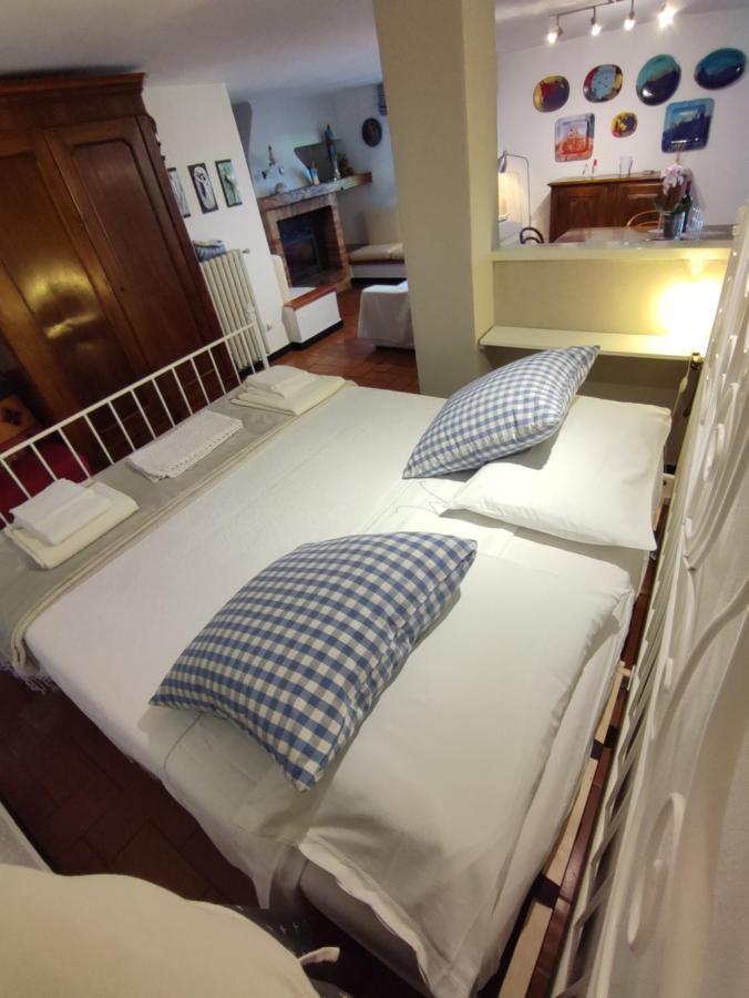 Independent Apartment With A Fabulous Patio - Casa Penny Cisano sul Neva Ngoại thất bức ảnh
